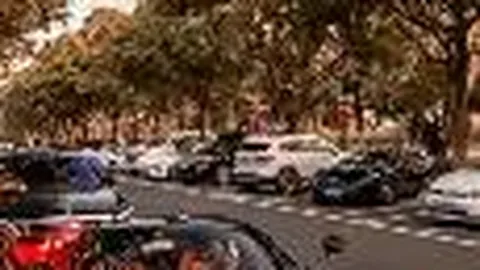 “篮球盛宴启幕：海峡两岸大学生篮球赛在莆拉开战幕”